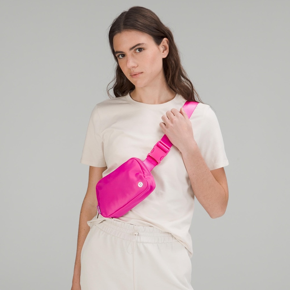 Sonic Pink Lululemon 1L Everywhere Belt Bag Extended Strap NWT - Picture 12 of 12